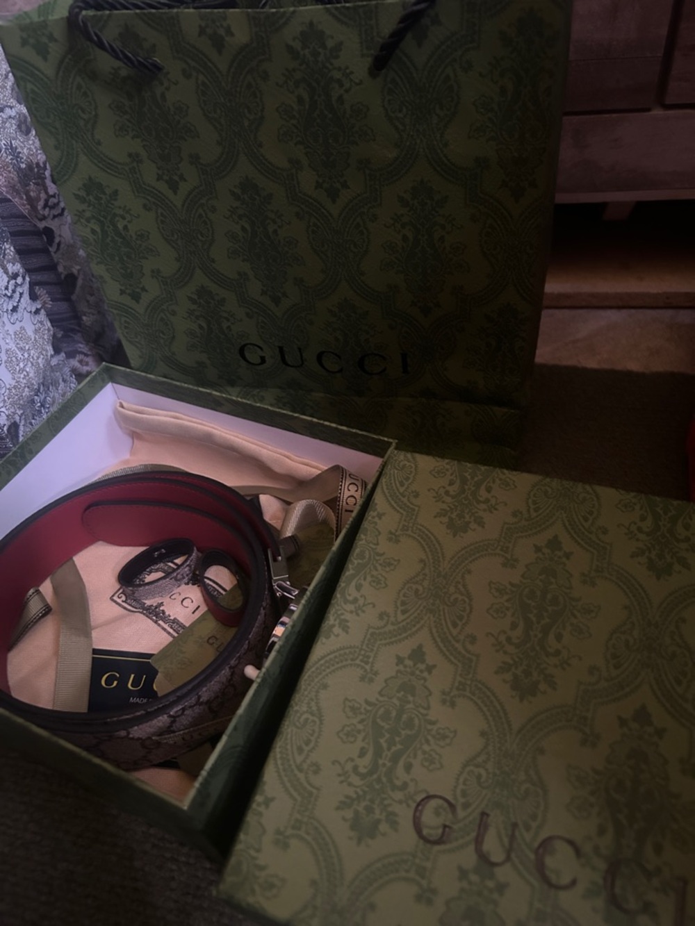 Gucci Men’s Black and Red Leather Belt with Polished Buckle - Picture 4 of 4